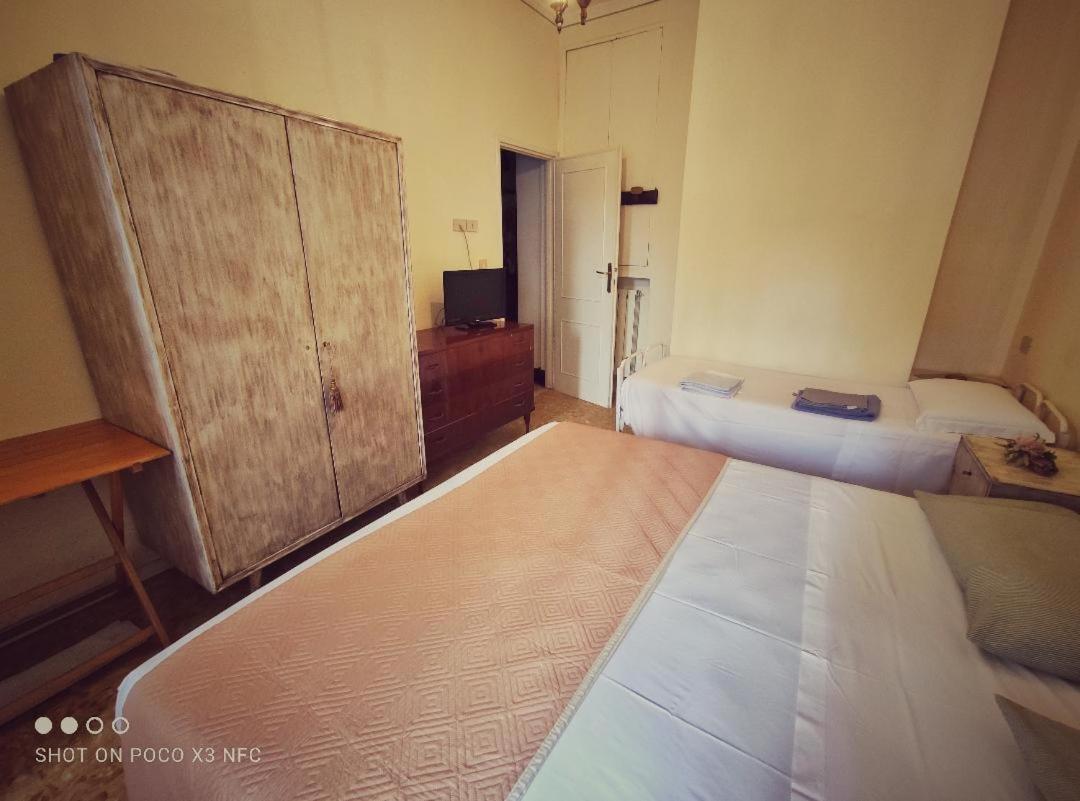 Hotel Delhy فياريجيو المظهر الخارجي الصورة